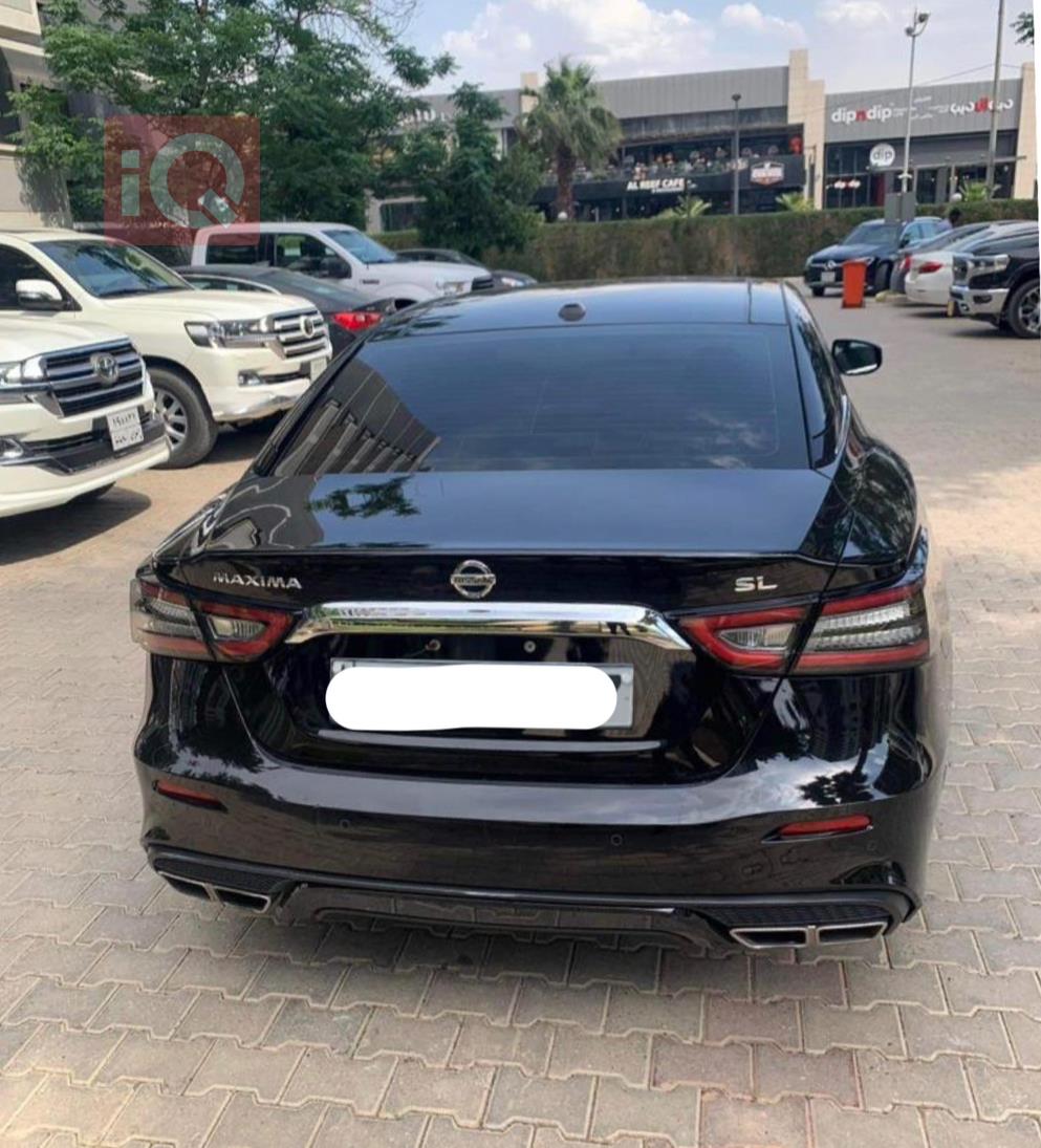 Nissan Maxima